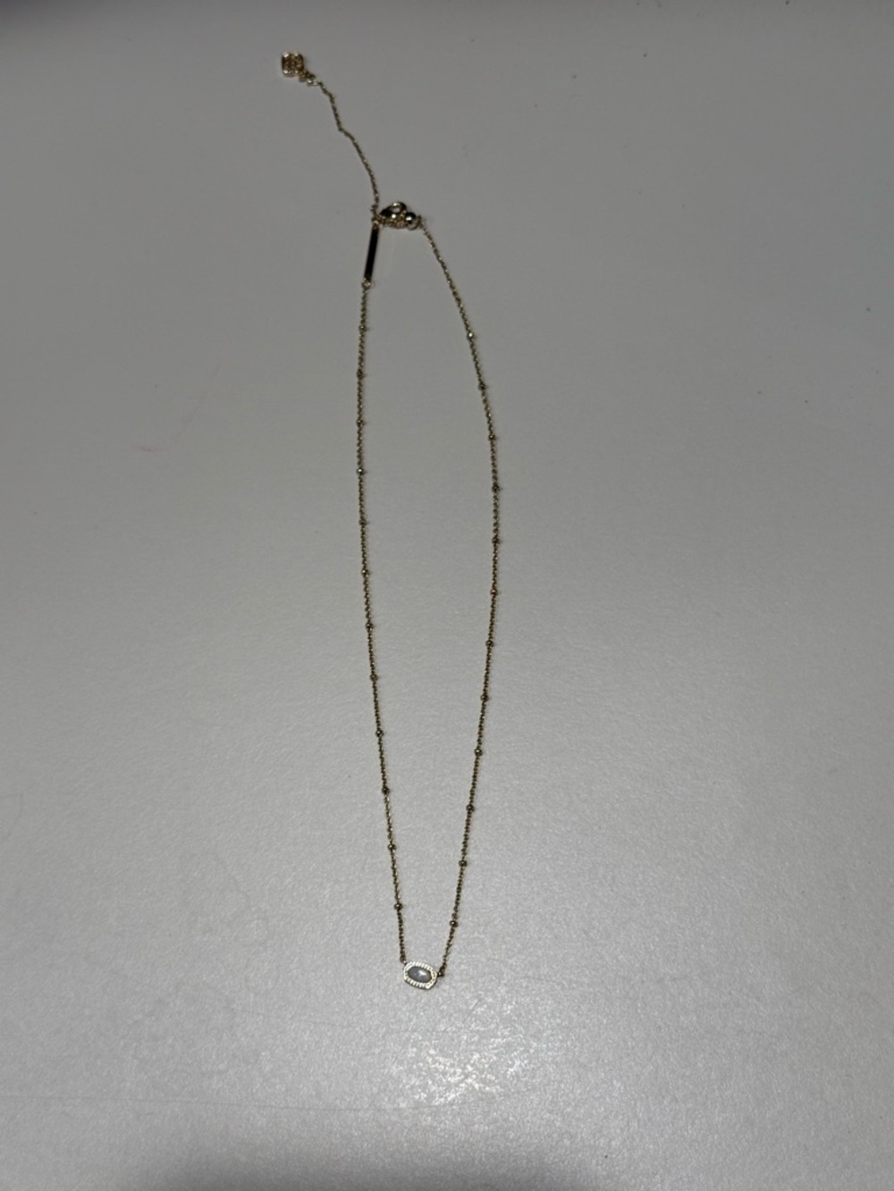 Kendra Scott Mini Elisa Gold Satellite Short Pendant Necklace in Ivory - Picture 4 of 5